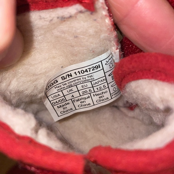 UGG Suede Toddler Booties - Picture 6 of 7